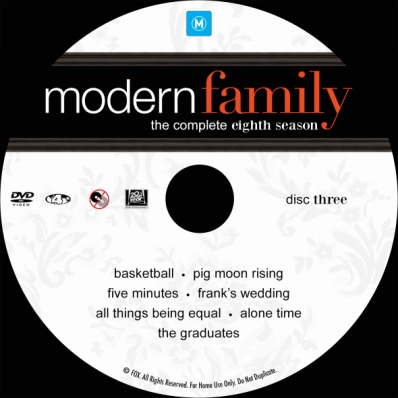 Modern Family - Season 8; disc 3